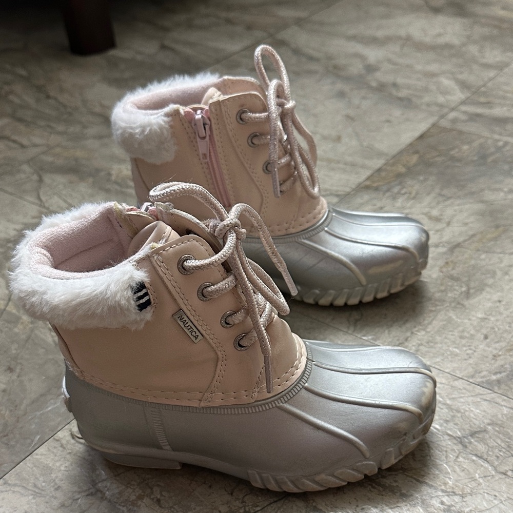 Kids Pink and Silver Nautica Duck Boots - Picture 5 of 8